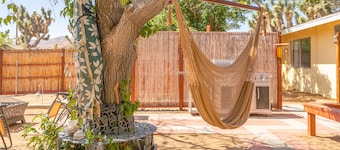 King Beds*Central AC*BBQ Grill*Fire-pit*Hammock