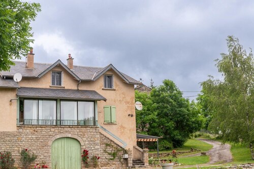Meublé de Tourisme du Haut 5 people in Sérigas