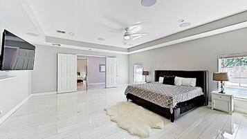 3 chambres, fer et planche Ă repasser, Wi-Fi, draps fournis