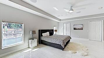 3 chambres, fer et planche Ă repasser, Wi-Fi, draps fournis