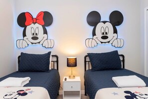 3 habitaciones, tabla de planchar con plancha, wifi y ropa de cama 
