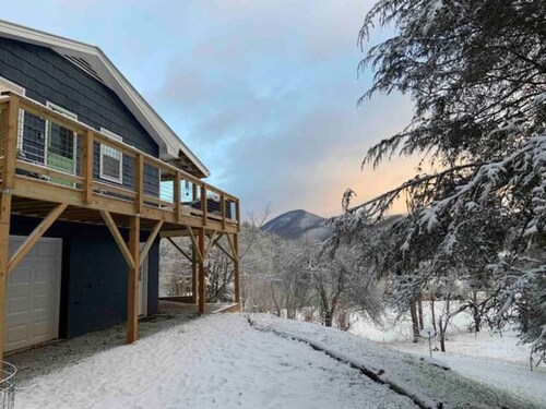 Newly Renovated Cabin with Stunning View