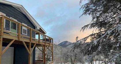 Newly Renovated Cabin with Stunning View