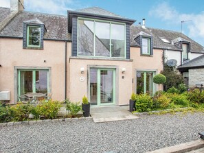 Exterior - Rose Cottage - UK39245 (Inverness)
