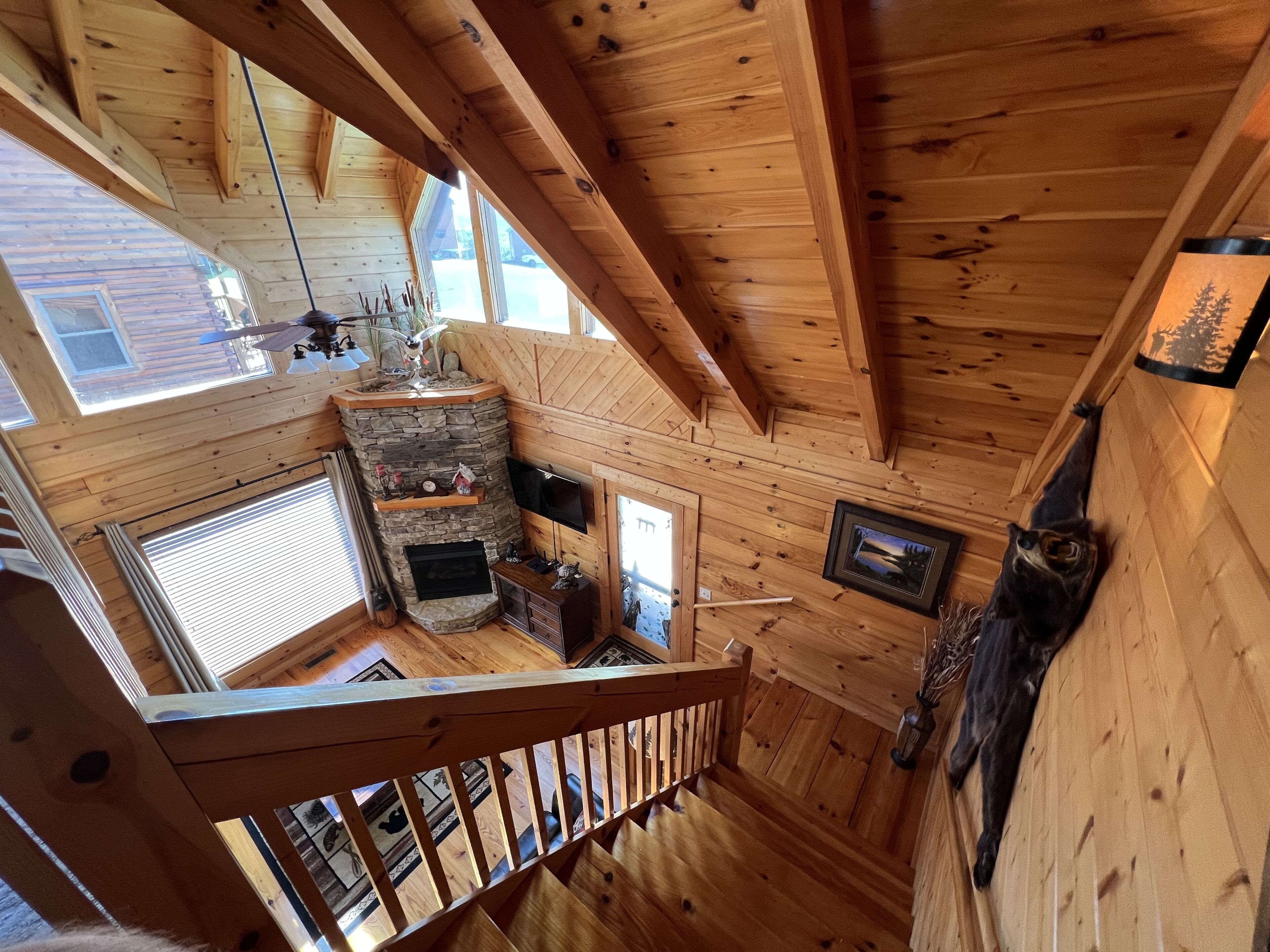 Beautiful Cabin To Rest & Relax, 1 Mi To Parkway, Hot Tub/fireplace/pool/jacuzzi - Pigeon Forge