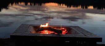 Lakefront family getaway;large dock;private boat ramp;Pretty cottage;large deck!