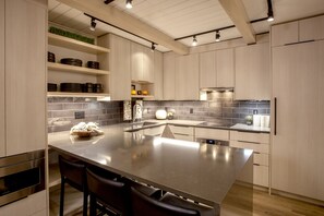 Fridge, microwave, oven, stovetop - Fully Remodeled Modern Condo Steps from Warm Springs Lift (Ketchum)