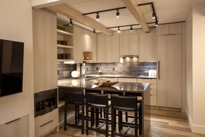Fridge, microwave, oven, stovetop - Fully Remodeled Modern Condo Steps from Warm Springs Lift (Ketchum)
