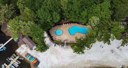 Clean&Fresh Sleeps 10 FREE Pool & Beach Club