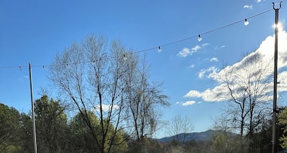 Peaceful Retreat w/ Hot Tub, Fire Pit, Mountain Views