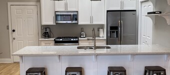 Beautiful and spacious loft in the Heart of Atlanta!