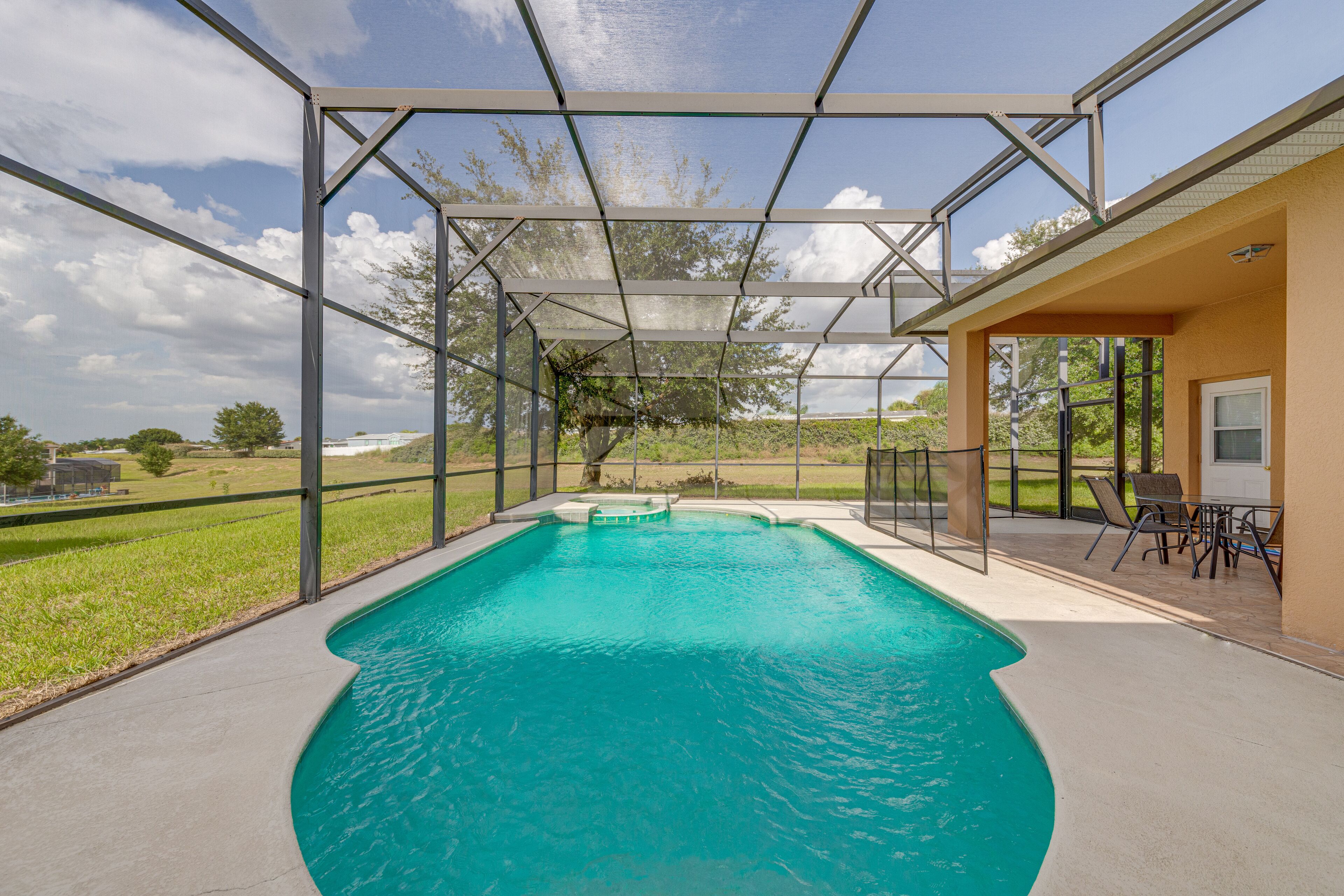 ✨MAGICAL✨'Travel the World' Villa w/ private POOL!