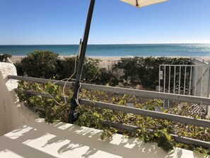 Property grounds - NICE APARTMENT IN FIRST LINE OF BEACH M4 (Parque de Montroig)