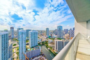 Property grounds - Brickell Condo w/ Skyline Views (Miami)