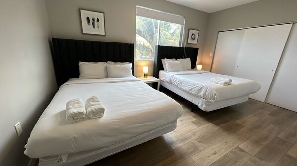 3 bedrooms, desk, iron/ironing board, WiFi