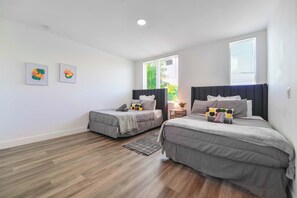 3 Schlafzimmer, Bügeleisen/Bügelbrett, WLAN, Bettwäsche