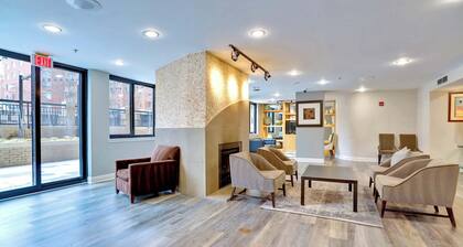 Amazing 2BR Condo at Ballston with Gym
