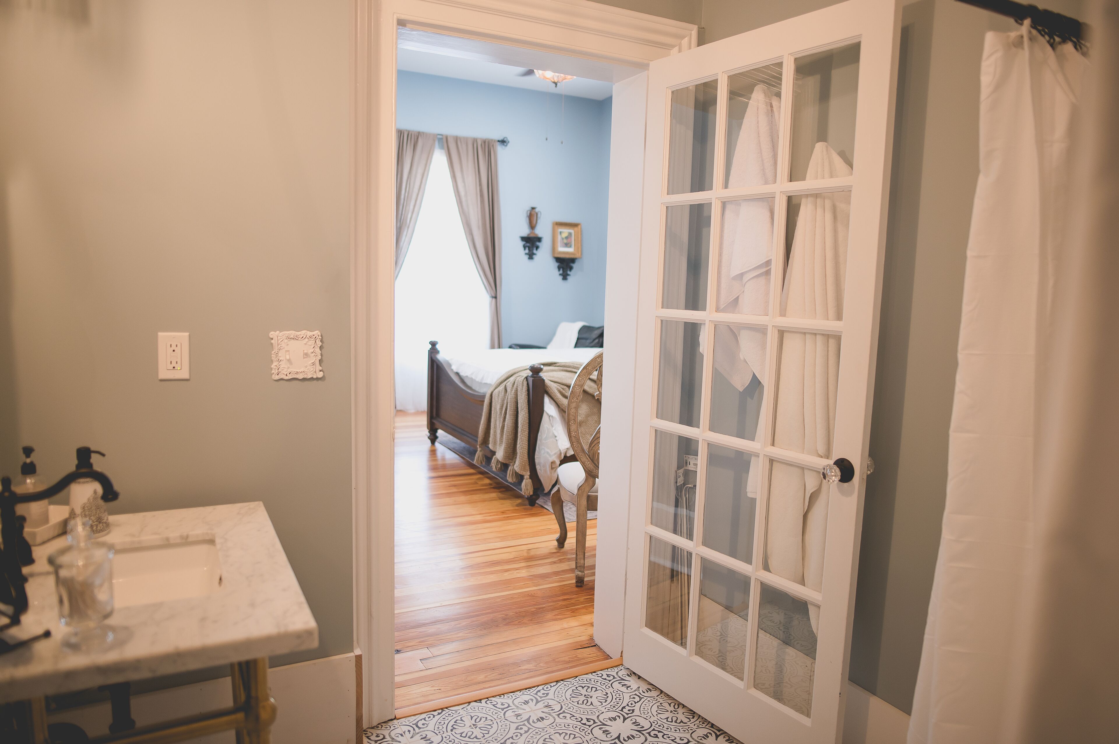 Le Cottage Folklorique | Egyptian cotton sheets, premium bedding, pillow-top beds