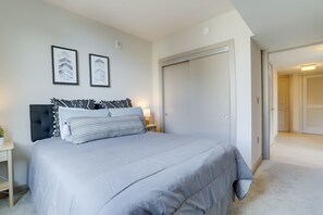 2 bedrooms, iron/ironing board, WiFi, bed sheets