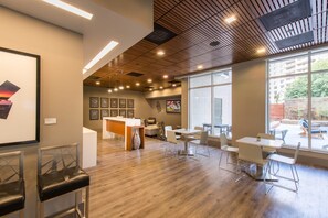 Interior - Amazing 2BR Apartment @Crystal City WRooftop (Arlington)