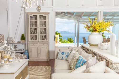 Luxury Villa in the French Carribean with a stunning view