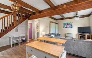 Smart TV, fireplace, offices