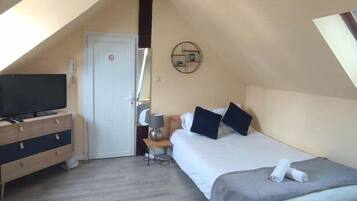 Escritorio, Internet, ropa de cama