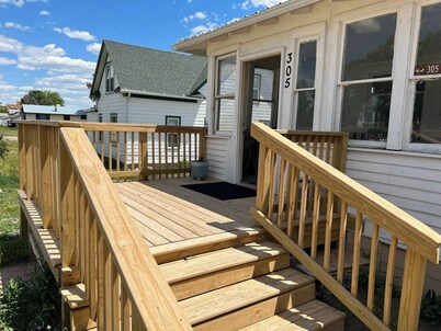 This house is a 4 bedroom(s), 3 bathrooms, located in Fort Pierre, SD.