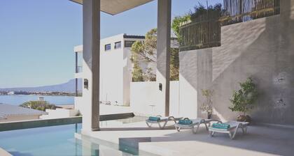 Redrock Ocean View Villa