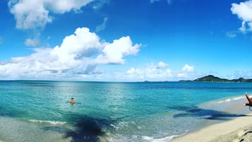 Solsenger og strandhåndklær