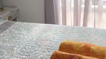 2 soverom, strykejern/-brett, wi-fi (inkludert) og sengetøy