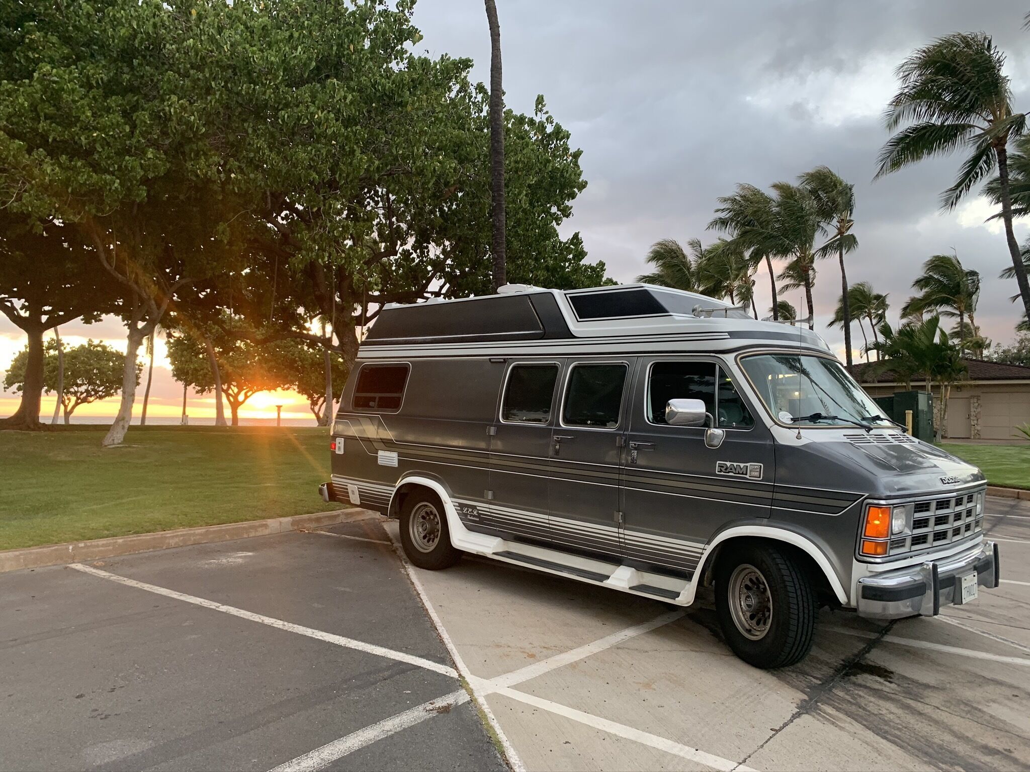 Deluxe Vintage Campervan - from Campervans Big Island