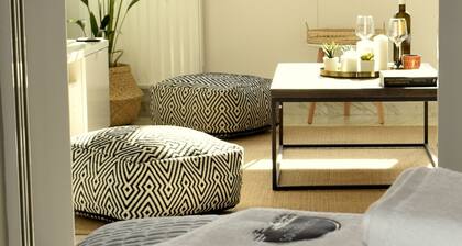 Augoustinos Silver - Sea Side Luxury Apartments