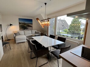Fernseher, Stereoanlage