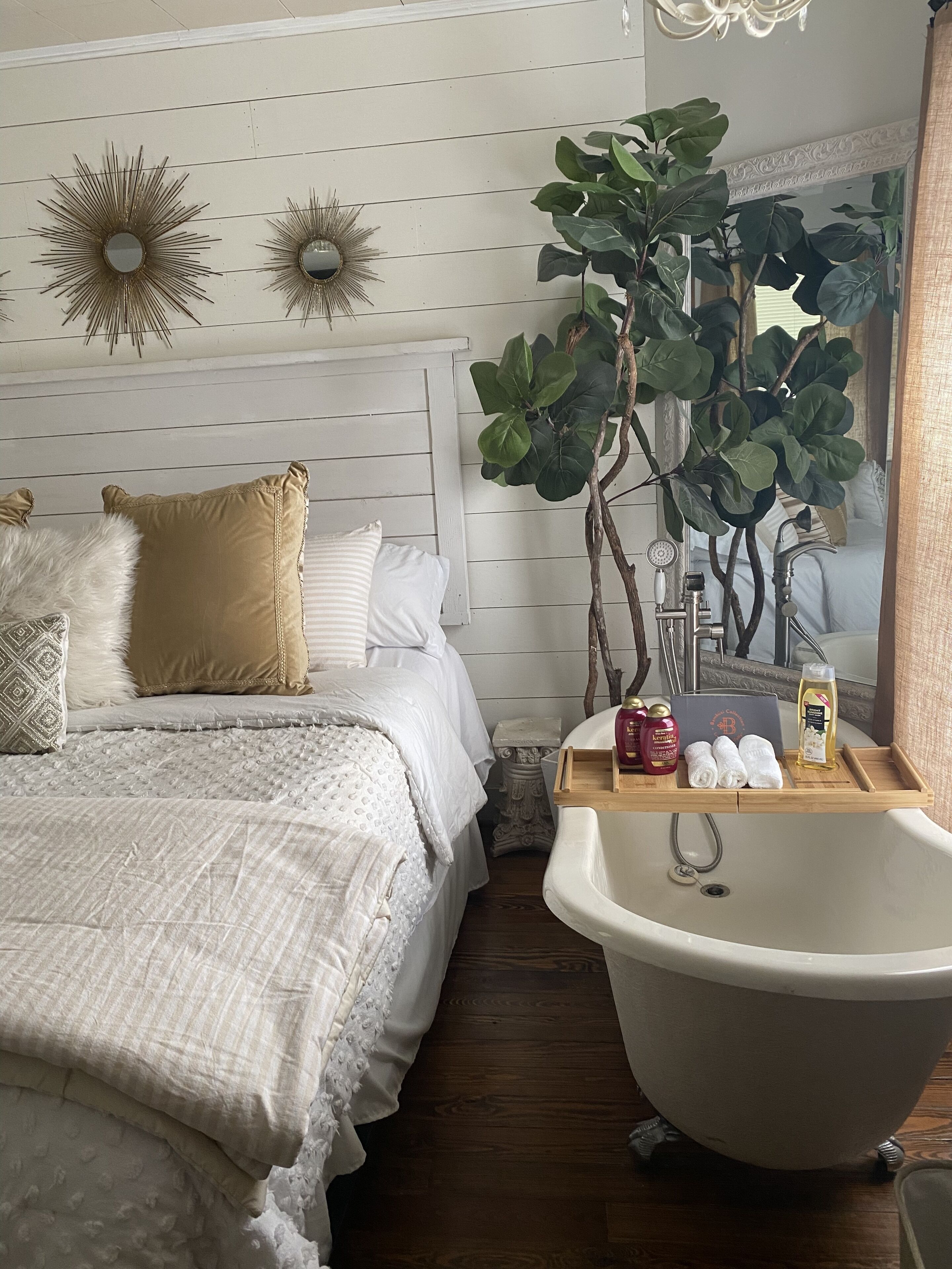 Gold art romantic suite -CNC/ Great Smoky Mountains/Cherokee Lake