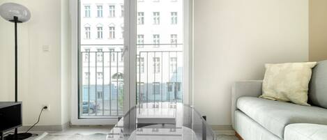 Fernseher, Stereoanlage