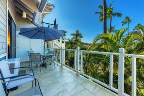 Outdoor dining - Grand Champions #50, Great Location Near Pool and Hot Tub, AC Throughout (Wailea)