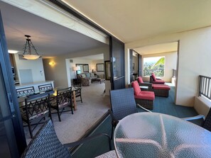 Interior - Sugar Beach Resort PH 40 Penthouse, Oceanfront Ocean View, A/C, Great Rates! (Kihei)