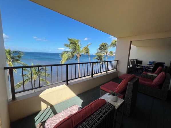 Property grounds - Sugar Beach Resort PH 40 Penthouse, Oceanfront Ocean View, A/C, Great Rates! (Kihei)