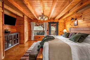 2 bedrooms, travel crib, free WiFi, bed sheets