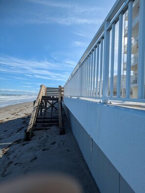 Am Strand, Liegestühle, Strandtücher