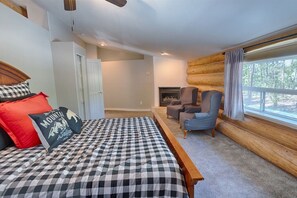 Iron/ironing board, free WiFi, bed sheets - Cub Lake Cabin with Hot Tub (Show Low)
