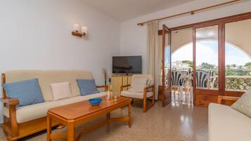 Televisión, chimenea