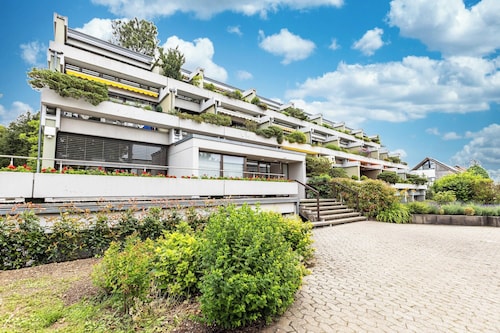 'Ferienwohnung Fetscher 1' in Seenähe mit Gemeinschaftspool und WLAN