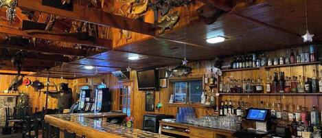 Bar (en la propiedad)
