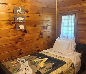 3 bedrooms, bed sheets