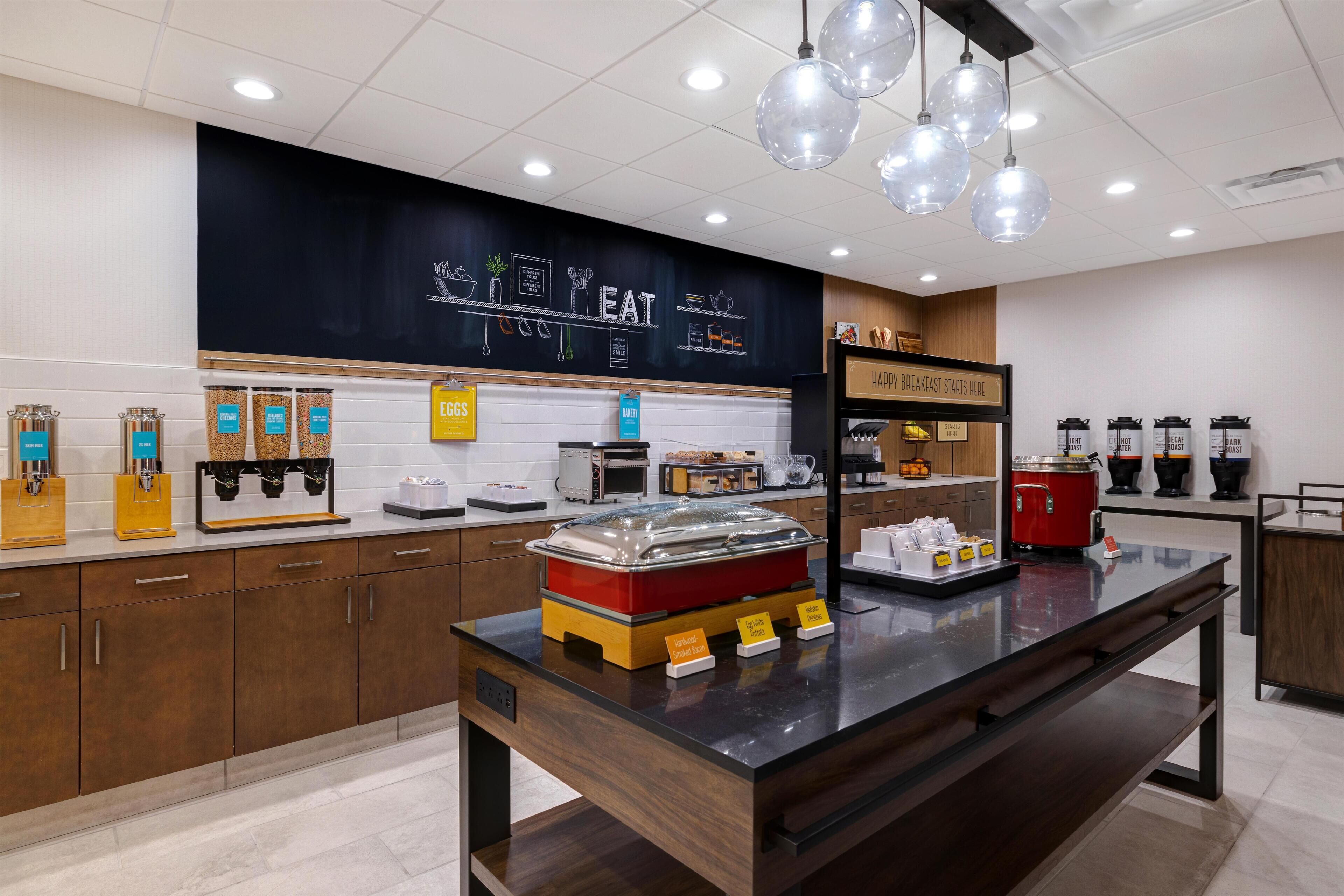 Free daily buffet breakfast