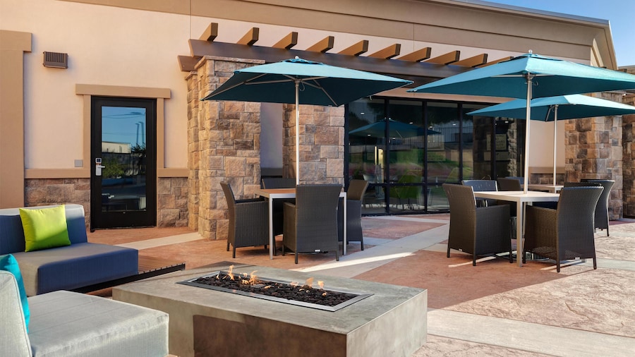 Hampton Inn & Suites Marina