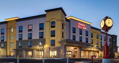 Hampton Inn & Suites Marina
