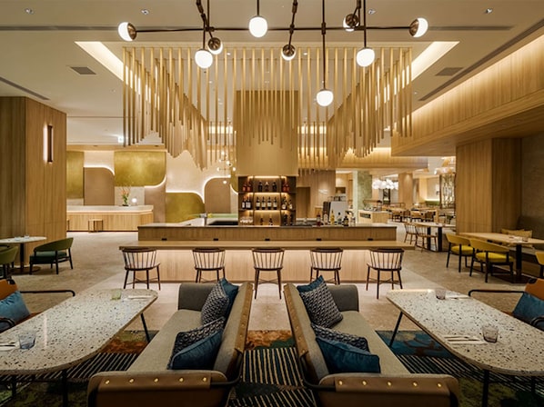 Bar (on property) - Hilton Garden Inn Kyoto Shijo Karasuma (Kyoto)